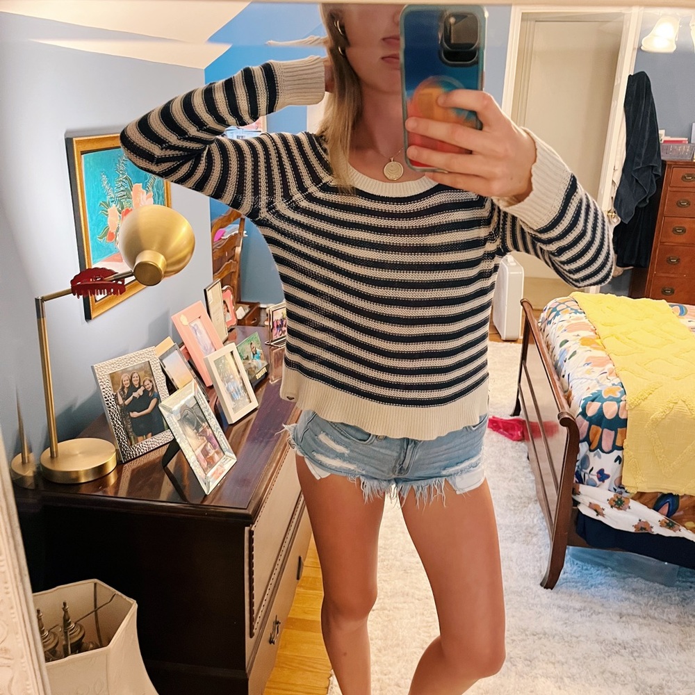 Roxy LIKE NEW Beach Sweater